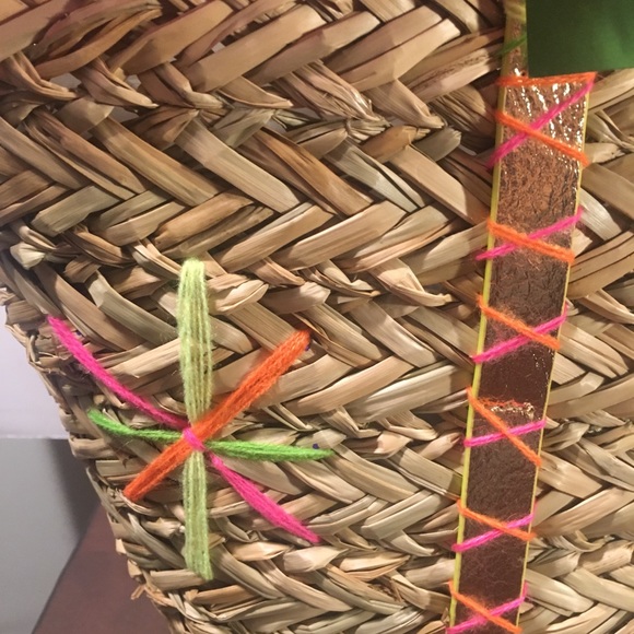 1 Day Sale❗️ Lilly Pulitzer Baja Tote✨☀️ - Picture 8 of 8